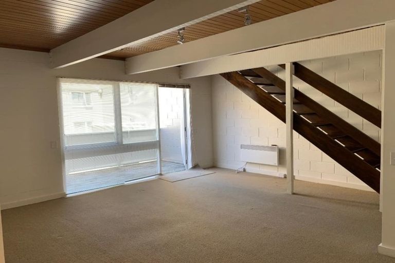 Photo of property in 28 Cottleville Terrace, Thorndon, Wellington, 6011