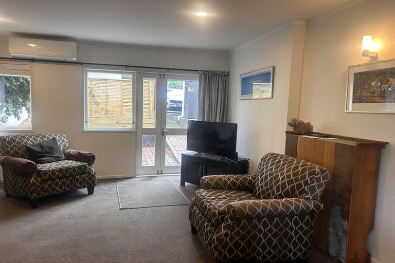 Photo of property in 24 Gwilliam Place, Freemans Bay, Auckland, 1011