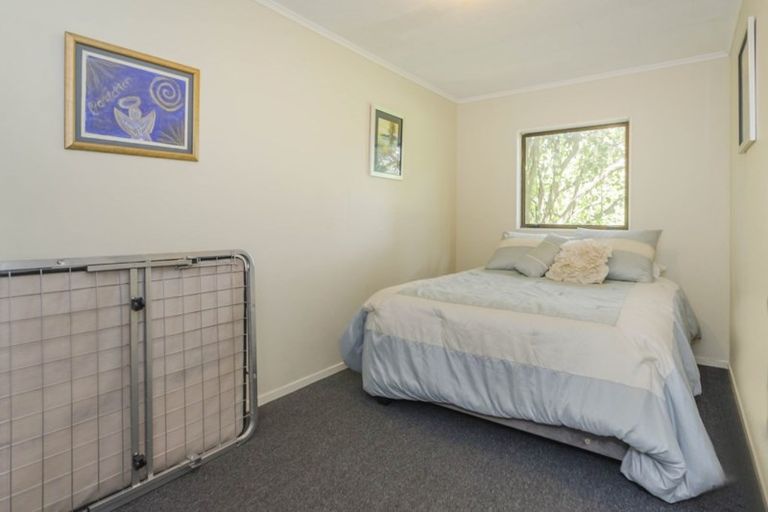 Photo of property in 42 Cosgrave Road, Papakura, 2110