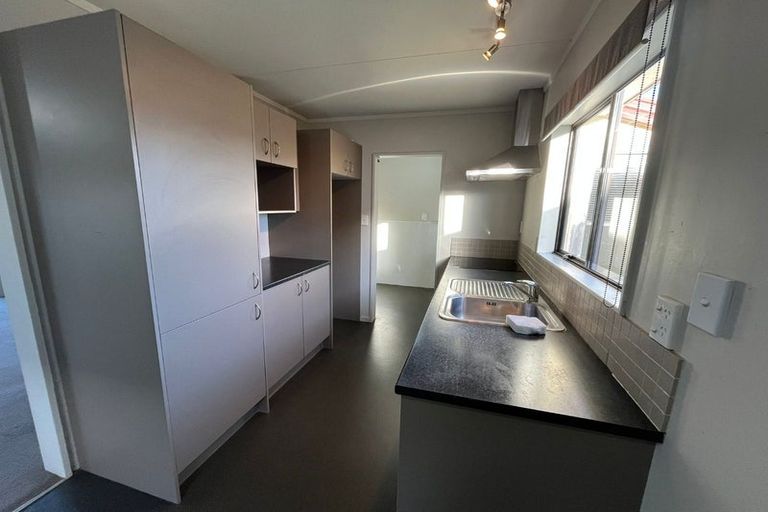 Photo of property in 9 Edgewater Drive, Pakuranga, Auckland, 2010