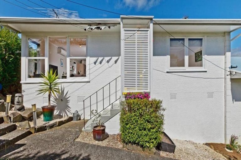 Photo of property in 2/37 Esmonde Road, Takapuna, Auckland, 0622