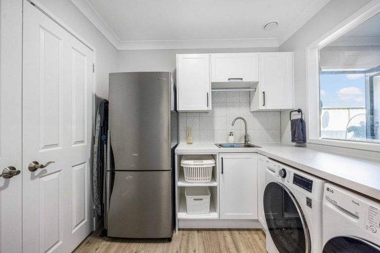 Photo of property in 22 Grace James Road, Pukekohe, 2120