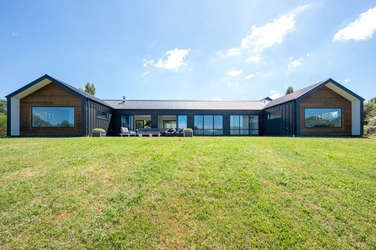 Photo of property in 42 Lacebark Drive, Kinloch, Taupo, 3377