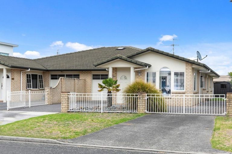 Photo of property in 56a Pitau Road, Mount Maunganui, 3116