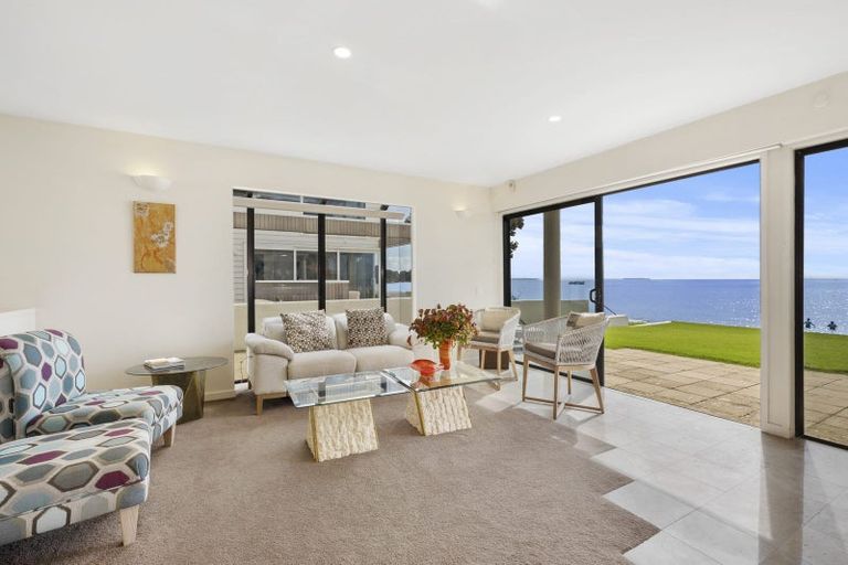 Photo of property in 2/15 Craig Road, Milford, Auckland, 0620