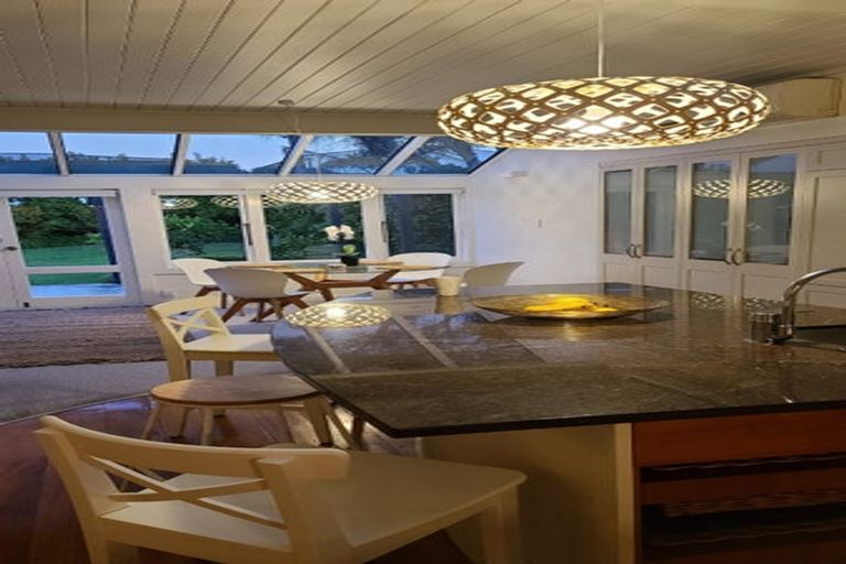 Photo of property in 7 Cameron Street, Takapuna, Auckland, 0622