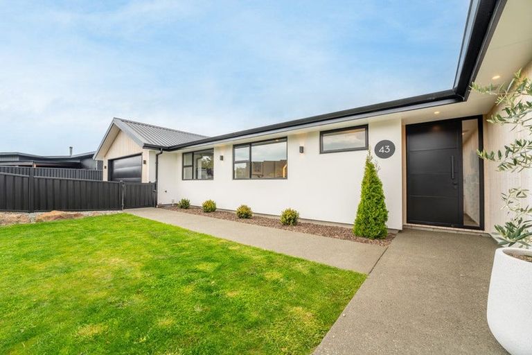 Photo of property in 43 Meadowstone Street, Gleniti, Timaru, 7910