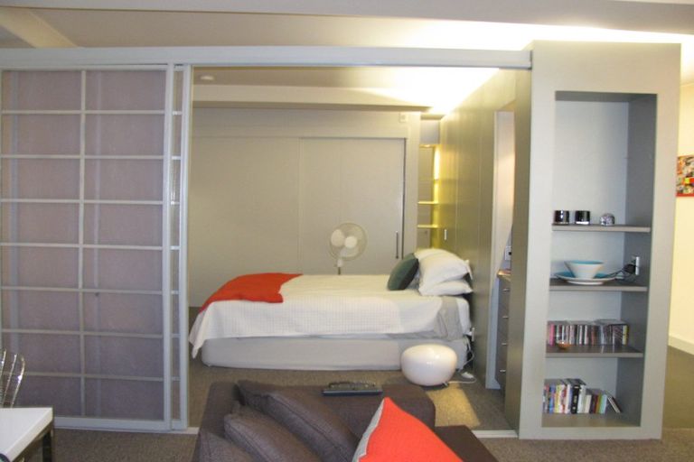 Photo of property in Gerondis Bldg Apartments, 106/60 Willis Street, Wellington Central, Wellington, 6011