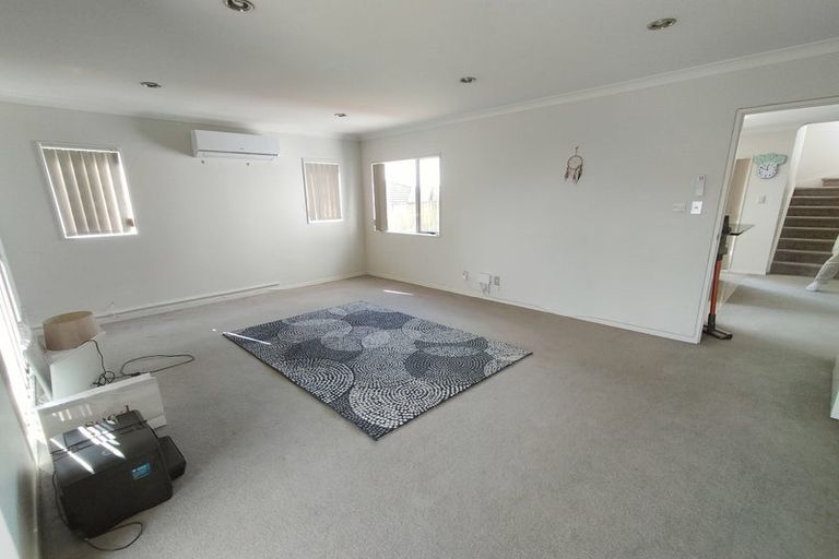 Photo of property in 4 Liscooly Place, Flat Bush, Auckland, 2019