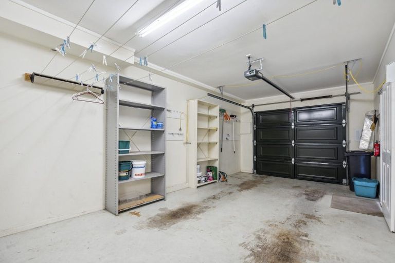 Photo of property in 41 Futuna Close, Karori, Wellington, 6012