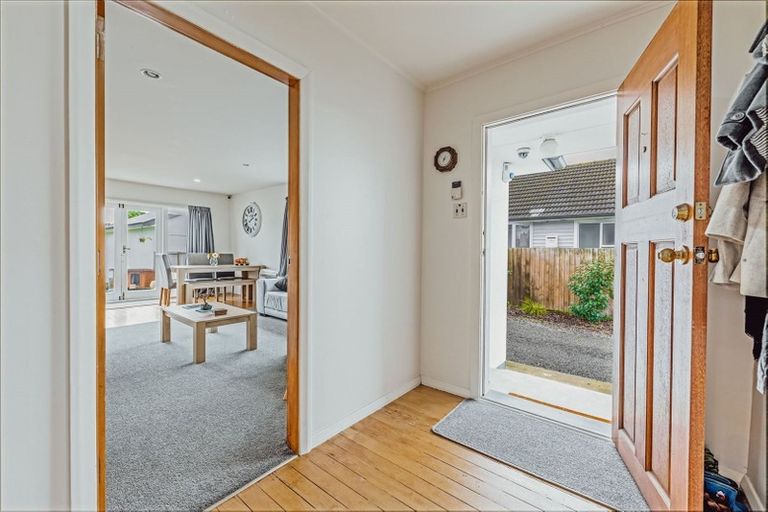 Photo of property in 19 Cutts Road, Russley, Christchurch, 8042