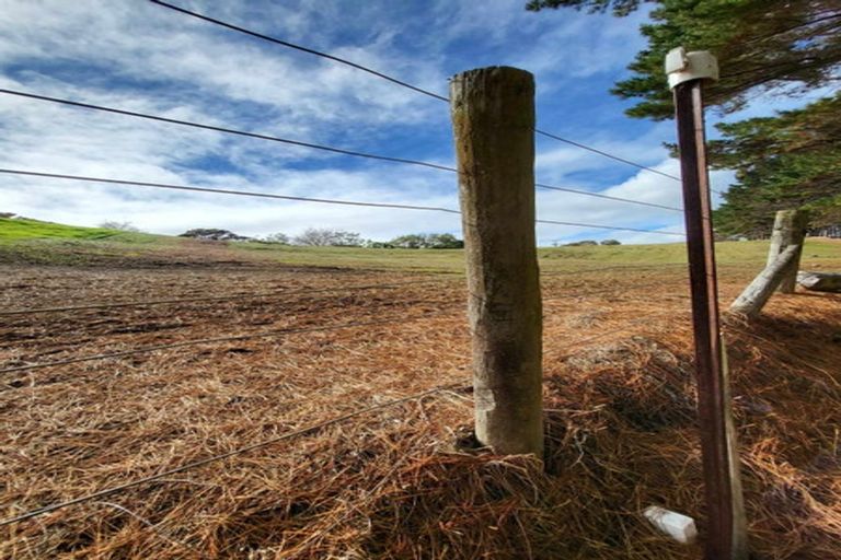 Photo of property in 49 Kai Iwi Lakes Road, Omamari, Dargaville, 0373