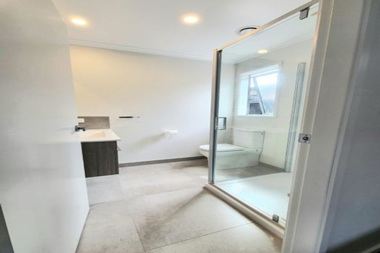 Photo of property in 61 Crown Street, Papamoa, 3118