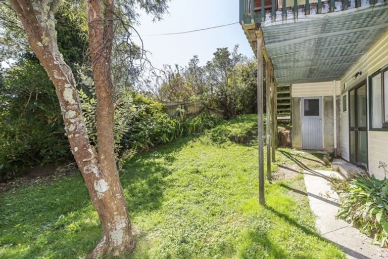 Photo of property in 69 Kahu Road, Paremata, Porirua, 5024