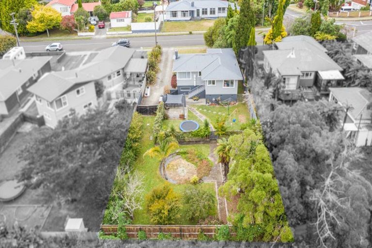 Photo of property in 261 Cambridge Street, Levin, 5510