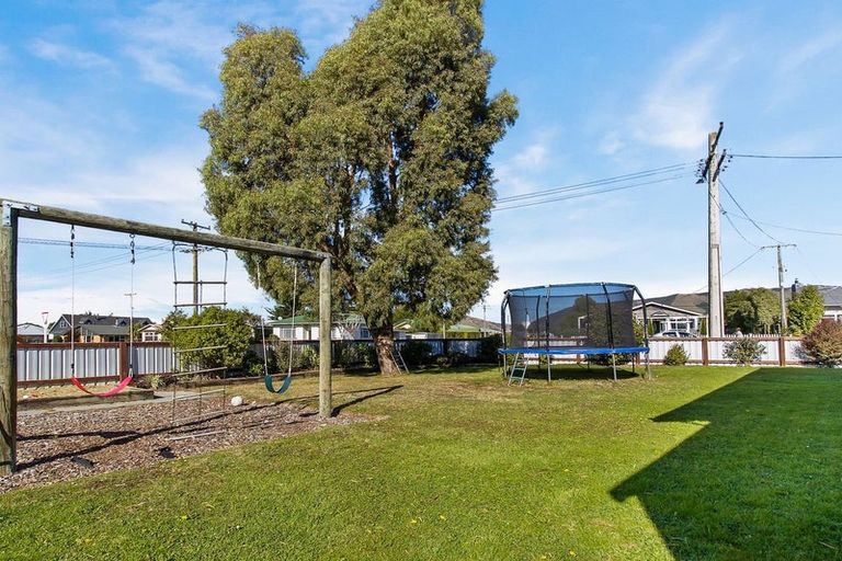 Photo of property in 30 Parsonage Road, Waimate, 7924