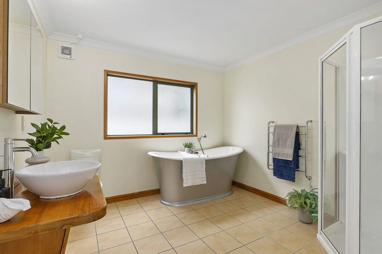 Photo of property in 10 Ocean Parade, Pukerua Bay, 5026