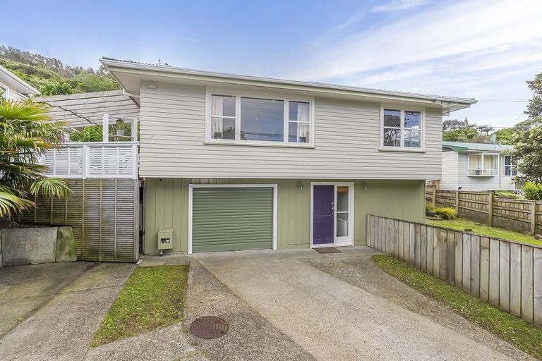 Photo of property in 84 Chester Road, Tawa, Wellington, 5028