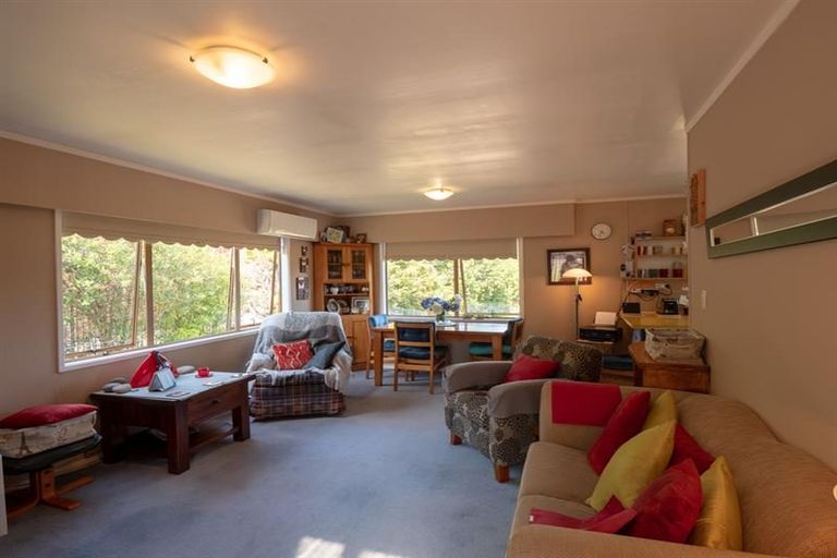 Photo of property in 17 School Road, Riverhead, 0820