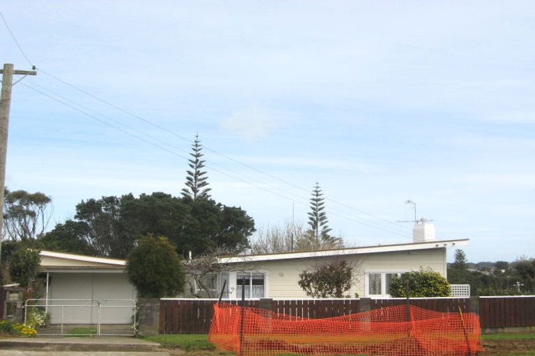Photo of property in 51 Leslie Street, Waitara, 4320