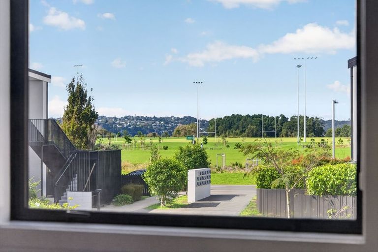 Photo of property in 28 Walter Merton Road, Hobsonville, Auckland, 0616