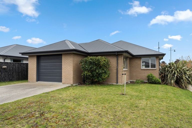 Photo of property in 18 Kawari Drive, Pegasus, 7612