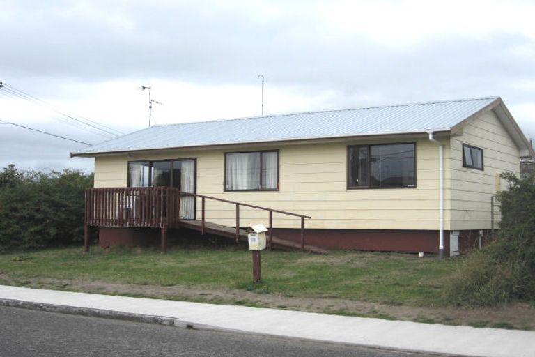 Photo of property in 36 Anaru Street, Raumati Beach, Paraparaumu, 5032