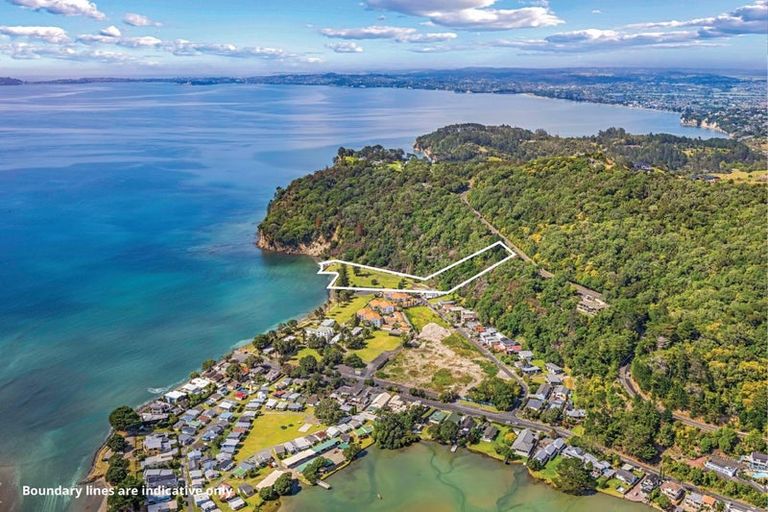 Photo of property in 37 Waiwera Place, Waiwera, Orewa, 0994