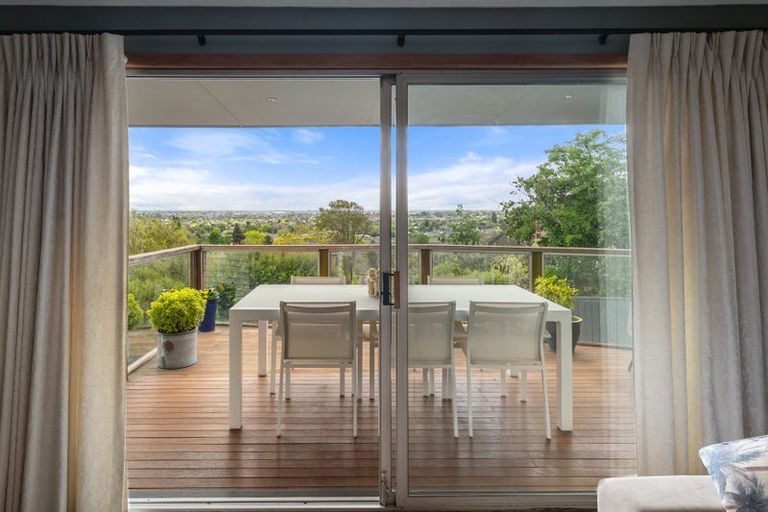 Photo of property in 1/15 Karitane Drive, Cashmere, Christchurch, 8022