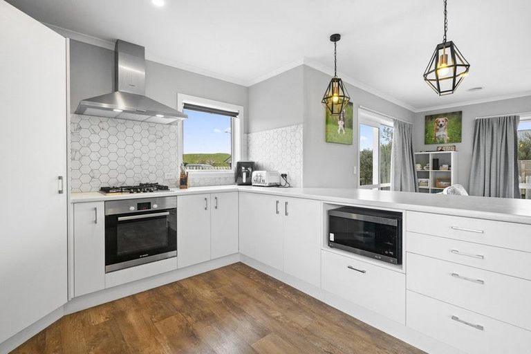 Photo of property in 4 Te Wiremu Lane, Otaki, 5512