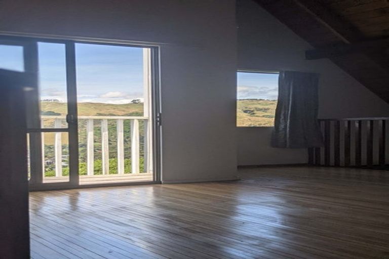 Photo of property in 19a Raroa Place, Pukerua Bay, 5026