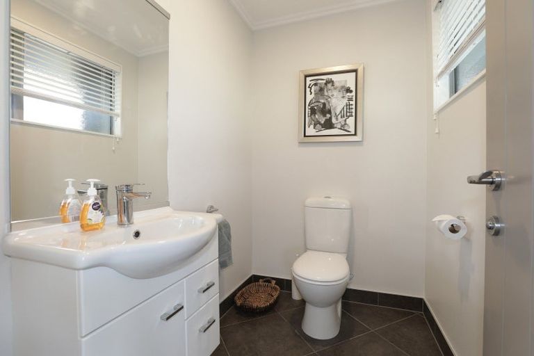 Photo of property in 1 Locheagles Rise, Kinloch, Taupo, 3377