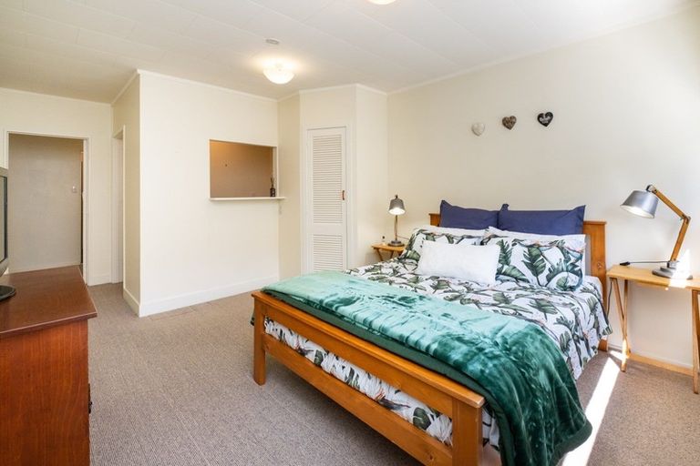 Photo of property in 64 Mchardy Street, Havelock North, 4130