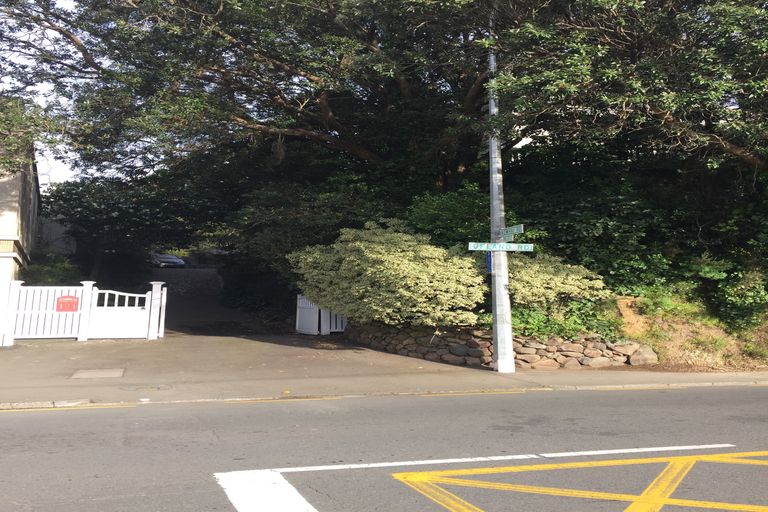 Photo of property in 121 Upland Road, Kelburn, Wellington, 6012