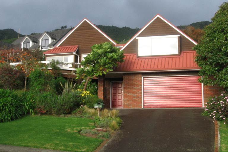Photo of property in 75 Huia Street, Waikanae, 5036