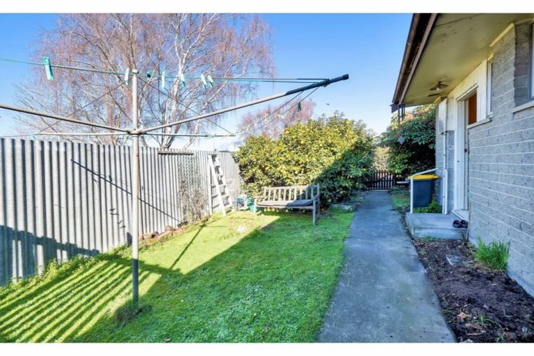 Photo of property in 1/57 Laurence Street, Waltham, Christchurch, 8011