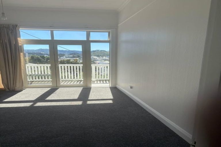 Photo of property in 22 Lawrence Street, Newtown, Wellington, 6021