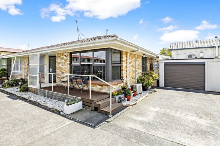 Photo of property in 2/34 Tui Road, Papatoetoe, Auckland, 2025