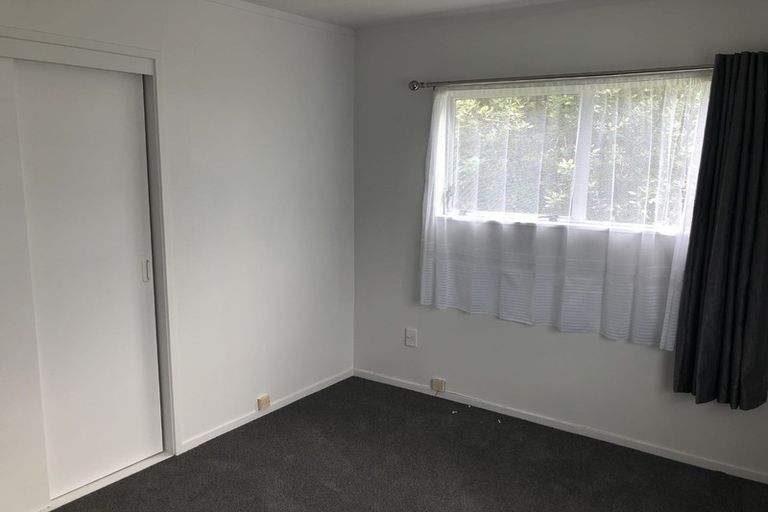 Photo of property in 2/388 Te Atatu Road, Te Atatu Peninsula, Auckland, 0610