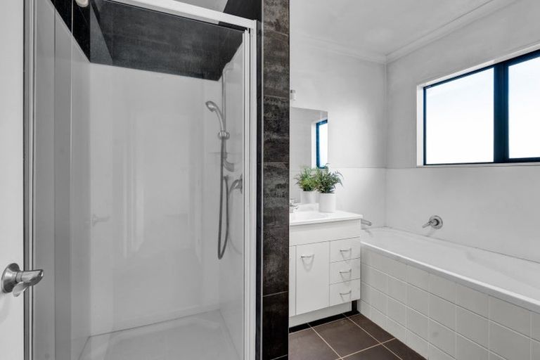 Photo of property in 76 Oranga Street, Westown, New Plymouth, 4310