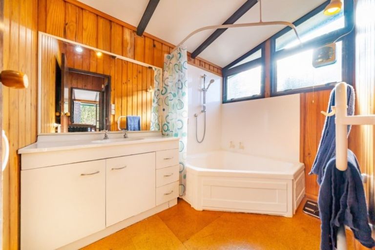 Photo of property in 57 Norana Road, Timberlea, Upper Hutt, 5018