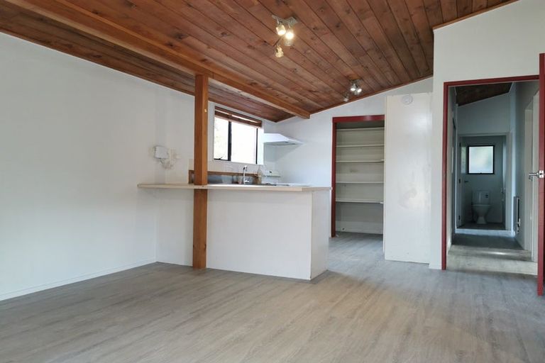 Photo of property in 108c Colwill Road, Massey, Auckland, 0614