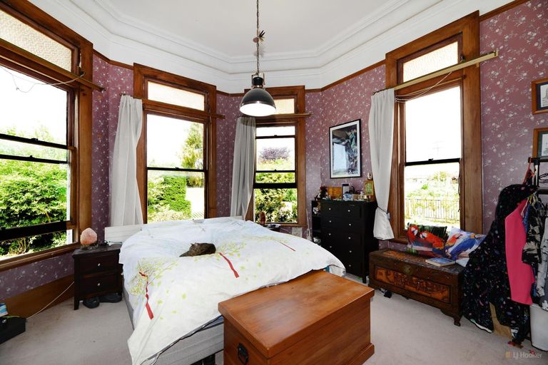 Photo of property in 66 Timaru Road, Waimate, 7924