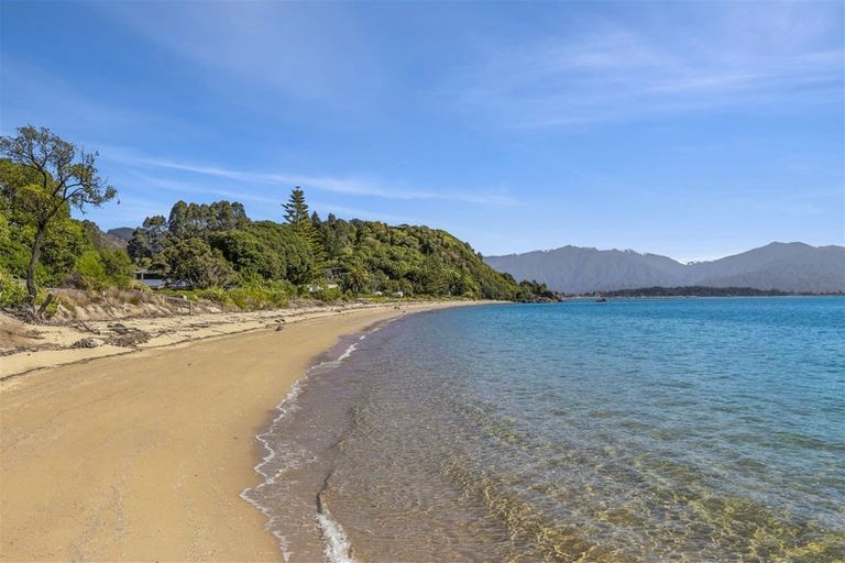Photo of property in 1311 Abel Tasman Drive, Tata Beach, Takaka, 7183