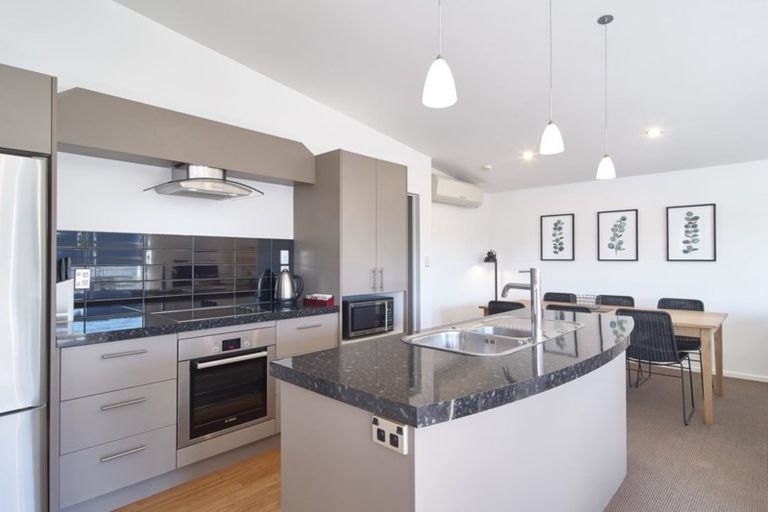 Photo of property in 3/30 Eversleigh Street, St Albans, Christchurch, 8014