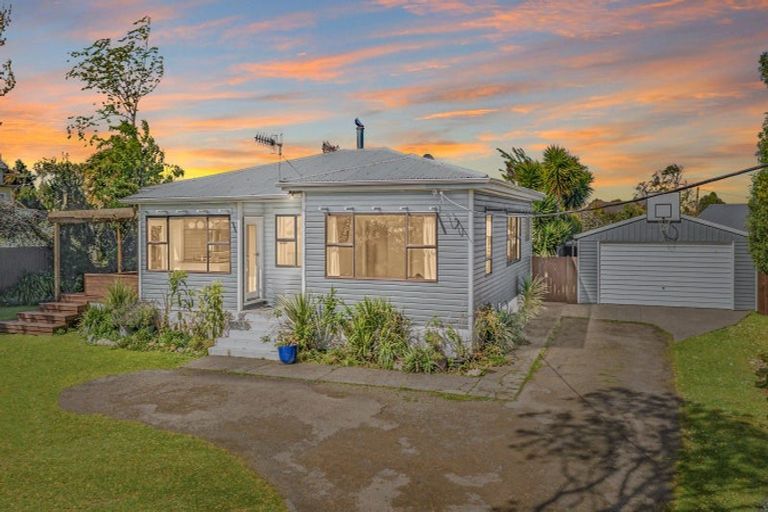 Photo of property in 13a Kawiu Road, Levin, 5510