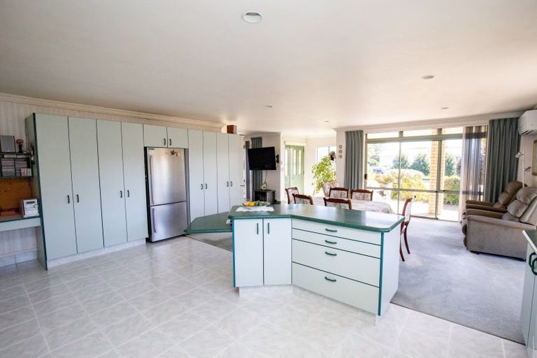 Photo of property in 15 Walton Place, Ngatea, 3503