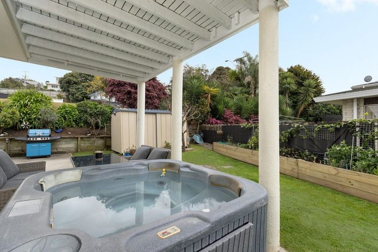 Photo of property in 48 Pine Avenue, Otumoetai, Tauranga, 3110