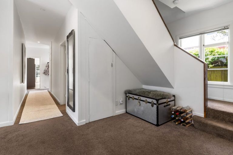 Photo of property in 37 Tainui Street, Somerfield, Christchurch, 8024