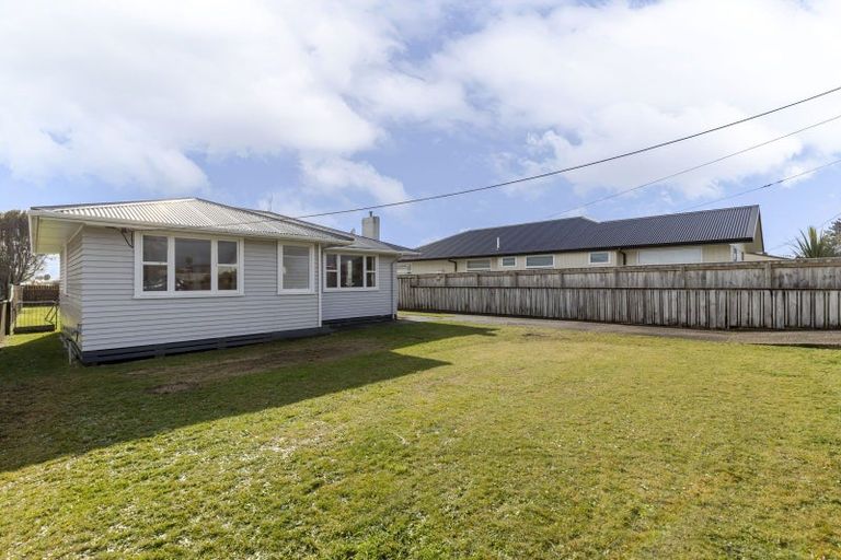 Photo of property in 237 Huatoki Street, Upper Vogeltown, New Plymouth, 4310